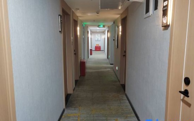 Junyi Hotel