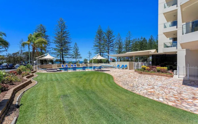 Seaview Coastal Retreat