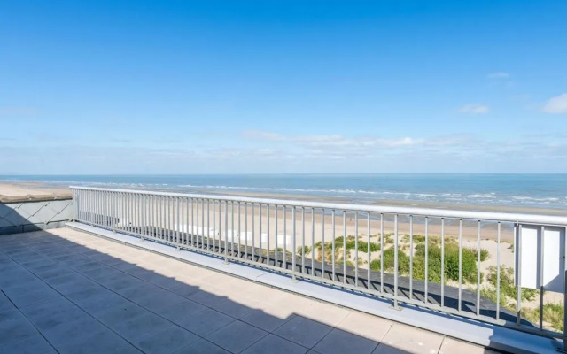 Penthouse With sea View in Koksijde