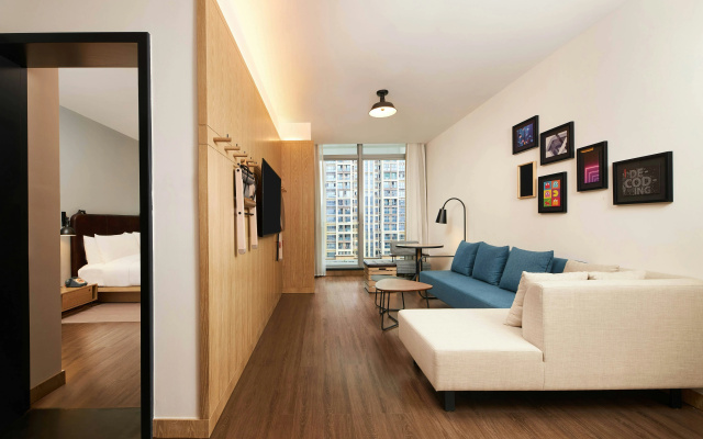 Moxy Shenzhen North Station – Guest Rooms – Shenzhen