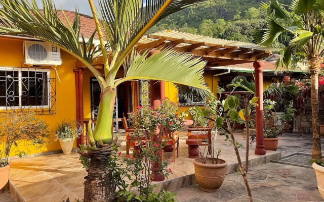 Room-effie Mountain View Halona Villa