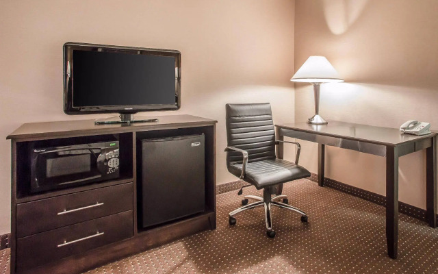 Quality Inn Elgin I-90