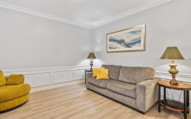 4804 Cayview Avenue #305