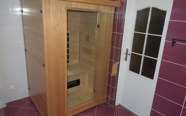 Apartments Benešov Nad Ploučnicí