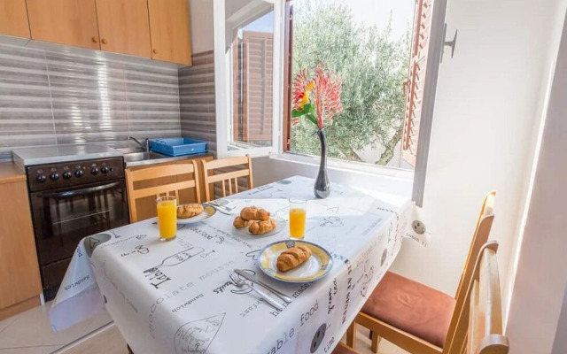 Apartments Vlahusi'c