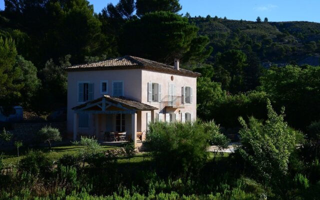 Atmospheric Villa in Pottery Town Salernes , Near Many Lovely Villages