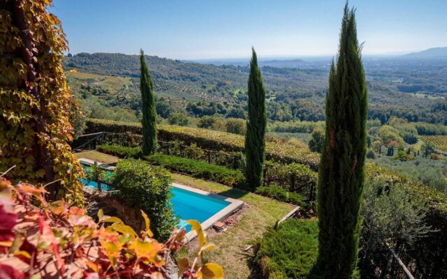 Villa Sunkiss Traditional Stone Farmhouse Villa Private Pool Panorama and a Lot of Character in Lucca