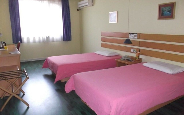 Home Inn Hotel Chongqing Xietaizi Subway Station – Guest Rooms – Chongqing