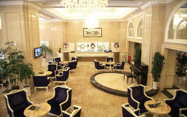 Clarion Hotel