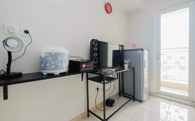 Stylish and Posh Studio Springlake Summarecon Bekasi Apartment