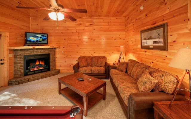 Bear Cub Lodge