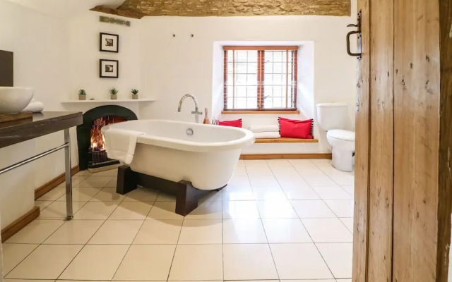 Castle Combe Cottage