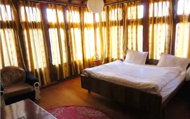 Nezer View Guest House