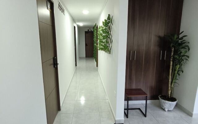 AC - House Laureles - Self Checking