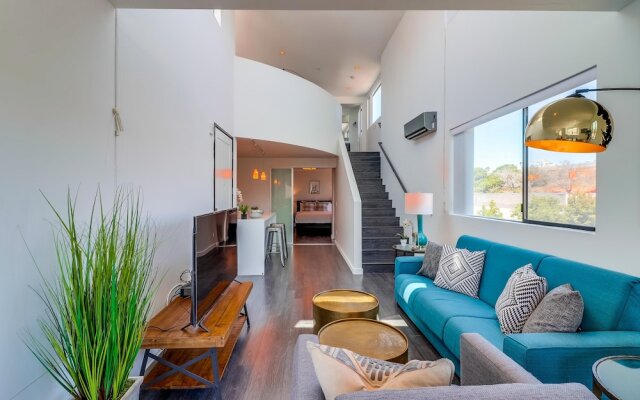 Luxury Little Italy Loft by Namastay