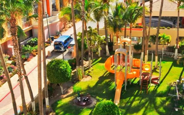 Beautiful Studio JR Suite in Downtown Cabo