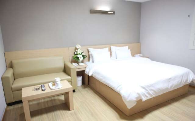 Suwon Hotel Como