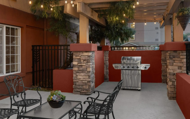 Larkspur Landing Extended Stay Suites Renton