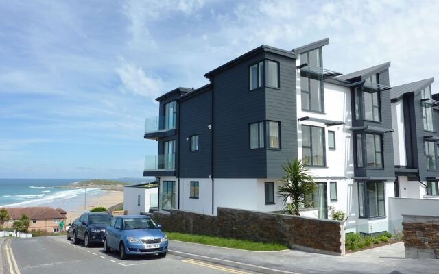 Flat 8 Seascape
