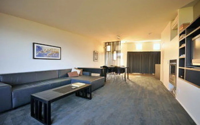 Hearn's Beachside Villa 4