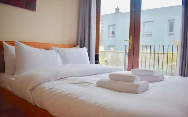 Cosy and Bright 3 Bedroom House in Central Dublin