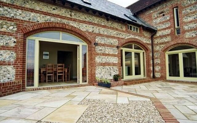 Lodge Farmhouse Bed & Breakfast