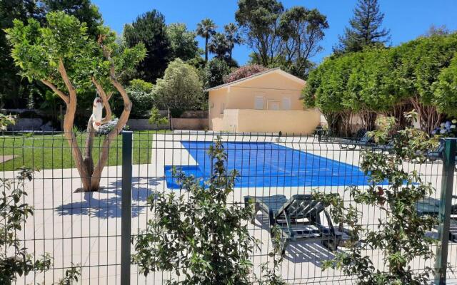 Metro Vilar Suites & Villas