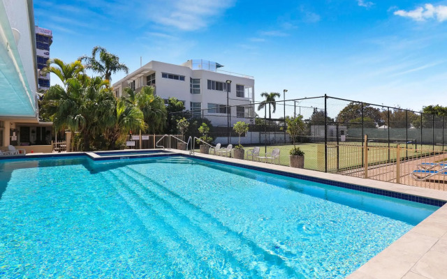 Elouera Tower Beachfront Apartments