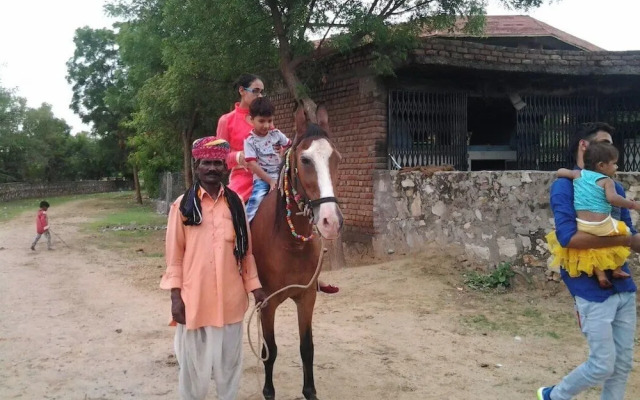 Swapanlok Farms And Resorts