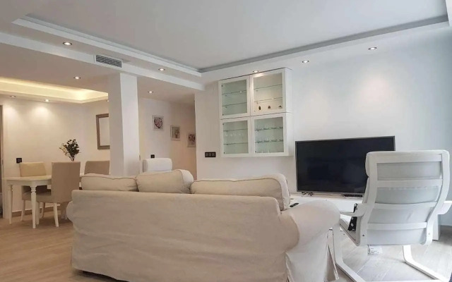 3-Bdroom Flat Parking WiFi Torremolinos