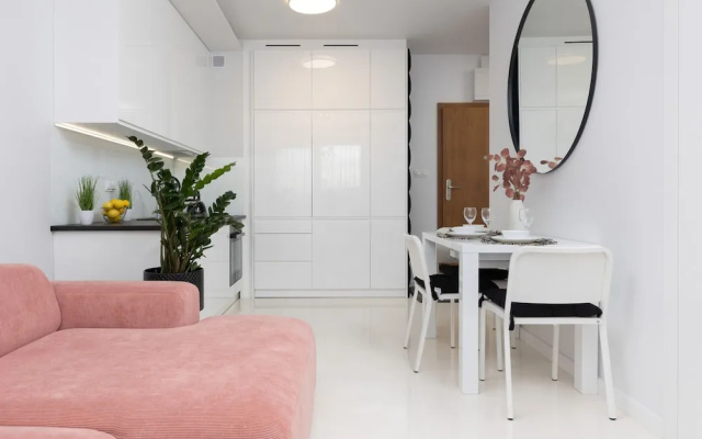 Trendy Warsaw Apartment by Renters