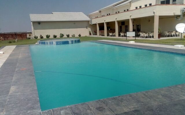 Thakadu Hotel, Casino & Conference Centre