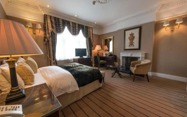 Colonnade Hotel London