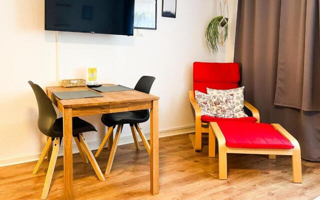 Modern Room with Netflix in Porta Westfalica