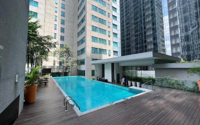 Summer Suites KLCC by Luna