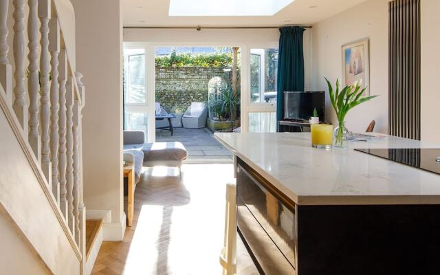 Terraced Townhouse Close to City Centre