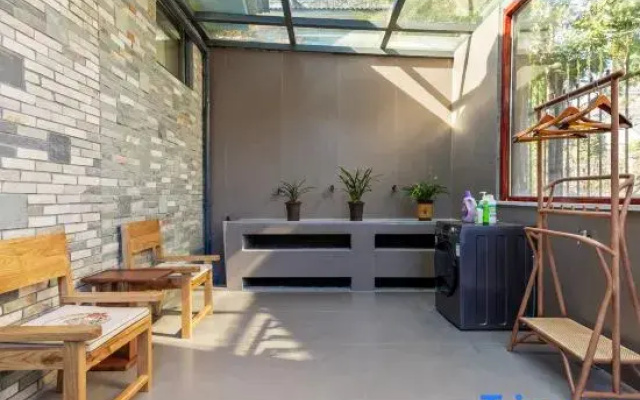 Juelu Huaxi Hot Springs Homestay (Shijicheng)