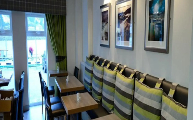 Anchor Hotel