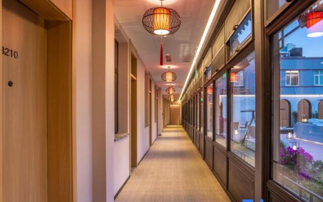 Renjoy Hotel Beijing Yonghe Temple Guijie Siheyuan