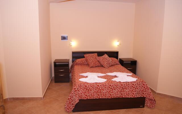 HUSSU Apart Hotel