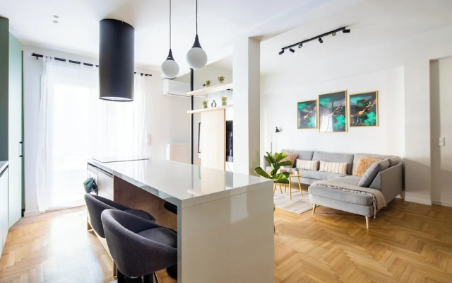 Mystique 2-Bedroom Apartment in Athens