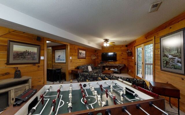 Horsin Around Tennessee