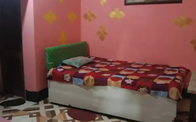 Goroomgo Nirmal Guest House Guwahati