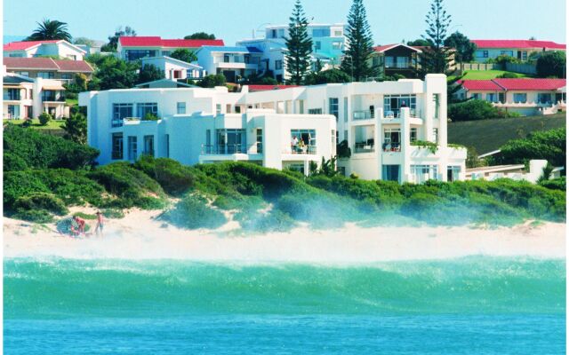 Diaz 15 House on the Bay