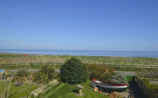 Beach Low Hauxley in Low Hauxley