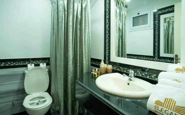 Elegant Hospitality - Garden Duplex