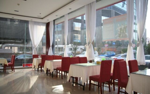 Hanting Hotel Qingdao May Fourth Square