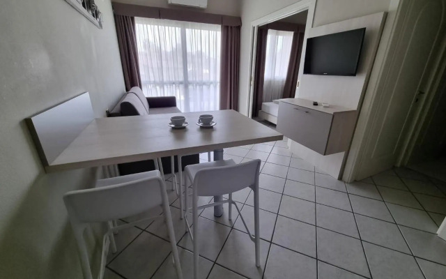 Le Terrazze Sul Lago Residence & Hotel