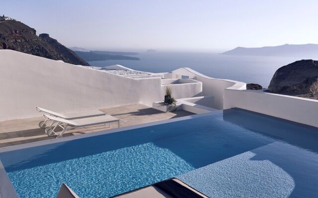 Cavo Tagoo Santorini