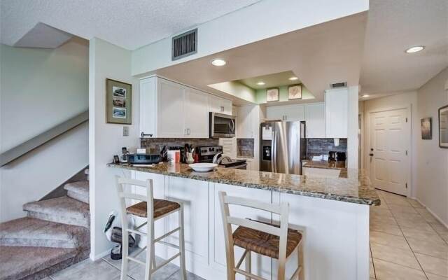 Turtleback 09 3 Bedroom Villa by RedAwning